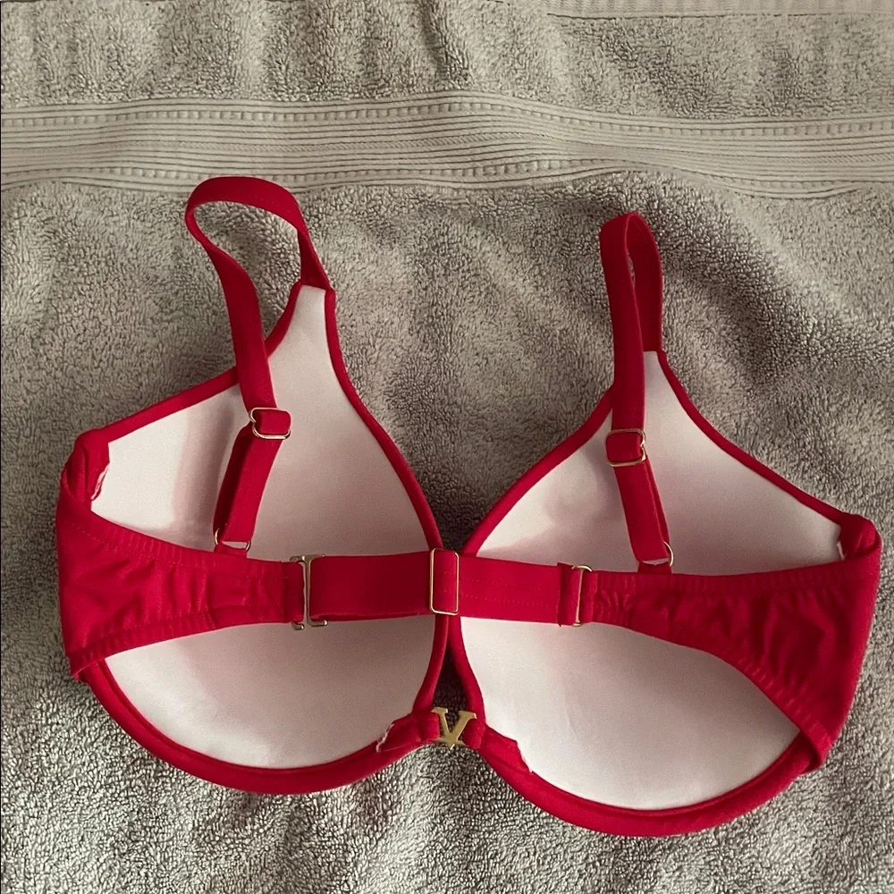 Vibrant Red Bikini top - Picture 2 of 3